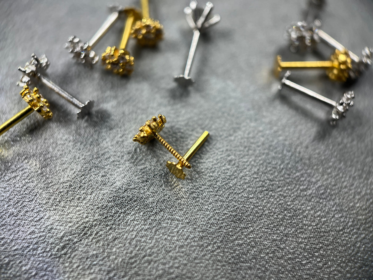 Cluster Ear/Nose Stud – 18ct White/Yellow Gold