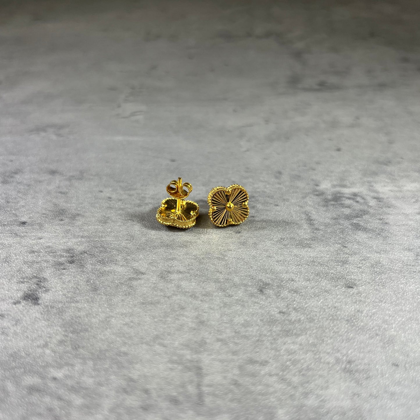 Gold Clover Studs – 22ct Yellow Gold (Medium Clover)