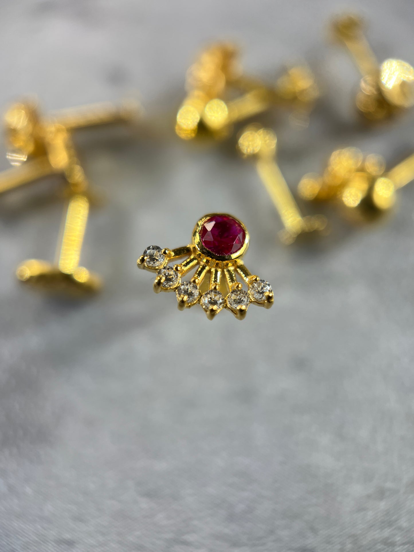 Gold Scarlet Dropline Stud